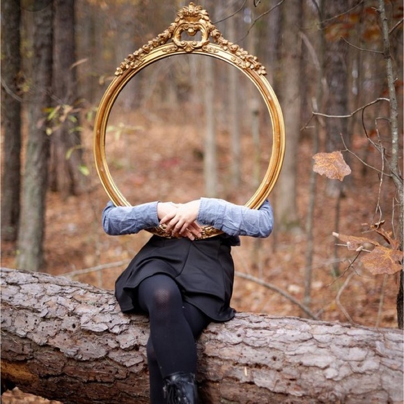 Meet your Posher, Chanel - Picture 1 of 1